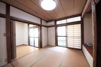 その他:使用用途のある6帖の和室となっており、生活に合わせてご使用可能なお部屋となっております。