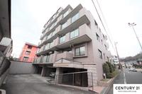 その他:閑静な住宅に立地しています。
車通りも少なく生活がしやすいです。子育てにもおすすめ物件！