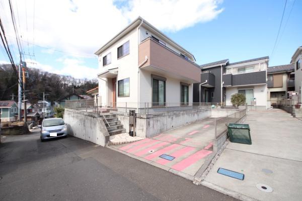 外観:JR中央線「高尾」駅バス6停歩3分
