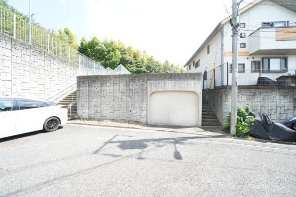 外観:多摩モノレール「大塚・帝京大学」駅徒歩13分