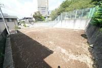 その他:高台に位置し、見晴らしよく開放感のある整形地。