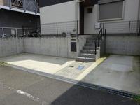 その他:駐車場