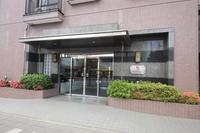 その他:開放的なエントランス、車をつけることが出来、とても便利です。