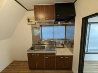 キッチン:シンプルで使い勝手の良いキッチン。
