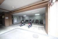 キッチン:バイク置き場