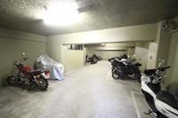 キッチン:バイク置き場