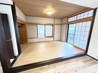 その他:歴史ある和の空間に、現代の快適さをプラス。これからどんな時間を過ごそうか、想像するだけでワクワクするような、新しい暮らしの舞台です。