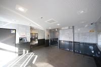 その他:広々とした開放感のあるエントランスです。