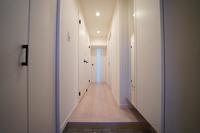 その他:すっきりとした玄関です。
大容量のシューズボックスにはたくさんの靴を収納することが出来ます！