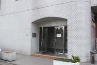 その他:開放的なエントランス
車をつけることが出来、とても便利です。