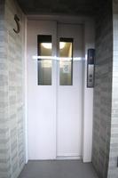 その他:当物件は、エレベーターがあります。
上層階の方でも、荷物の持ち運びはらくらくです。