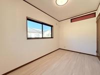 その他:2階5帖洋室