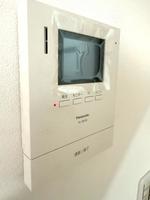 その他:見知らぬ訪問者も安心！モニター付きインターホンで、お子様のお留守番も心強い１