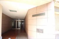 その他:開放的なエントランス
車をつけることが出来、とても便利です。