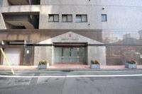 その他:開放的なエントランス、車をつけることが出来、とても便利です。