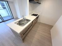 キッチン:広々した使い勝手の良いキッチン！
料理の時間も楽しいひと時になるのではないでしょうか。