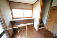 その他:すっきりとした玄関です。 シューズボックスの棚の上には飾りなどがおける空間となっております。